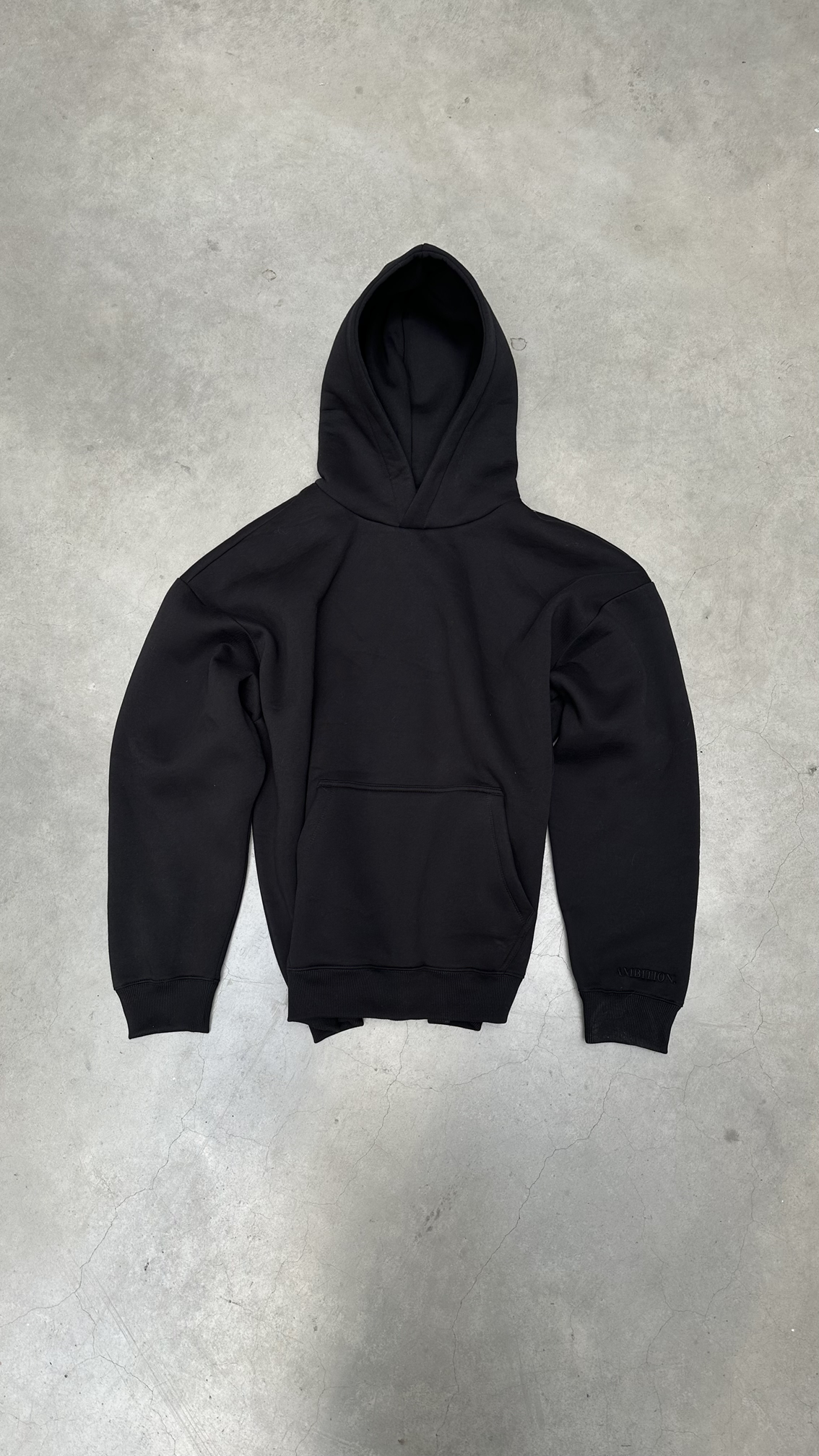 Essentials Black on Black